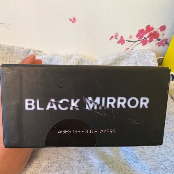 Black Mirror: NOSEDIVE (2018) Game New - Picture 3 of 4